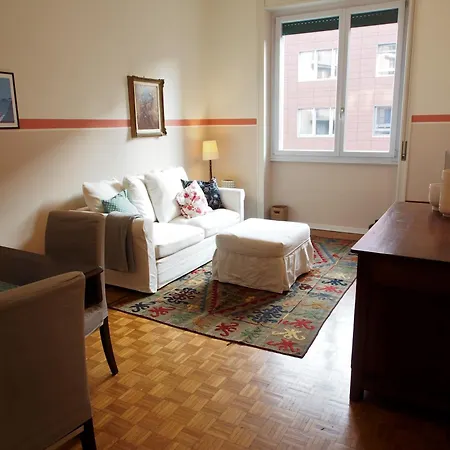 Spacious And Bright Two-room In Bocconi * Mediolan